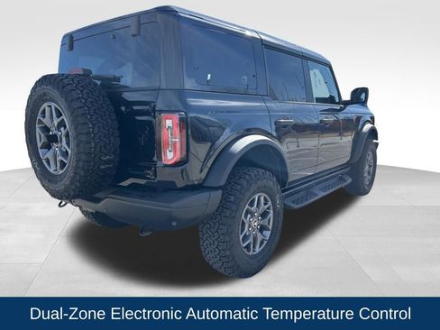 New 2025 Ford Bronco Badlands image 5