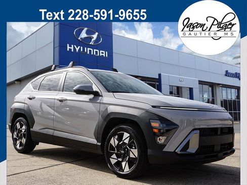 Used 2025 Hyundai Kona SEL image 1