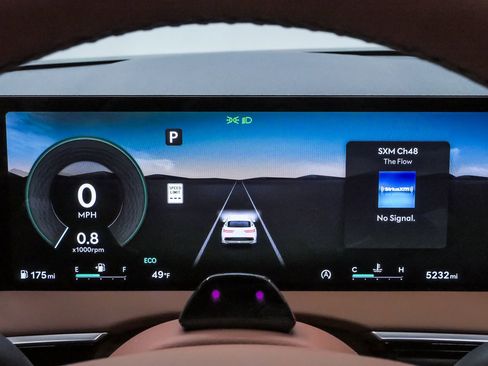 Certified 2026 Genesis GV70 2.5T Advanced AWD/4WD image 18
