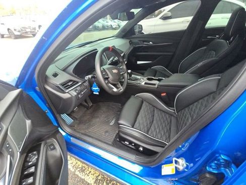 Used 2025 Cadillac CT4 V Blackwing w/ Technology Package image 8