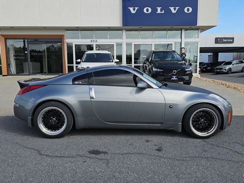 Used 2004 Nissan 350Z Touring w/ Aerodynamics Pkg image 6