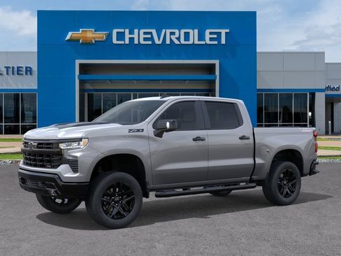 Used 2026 Chevrolet Silverado 1500 LT Trail Boss w/ LT Trail Boss Premium Package AWD/4WD image 2
