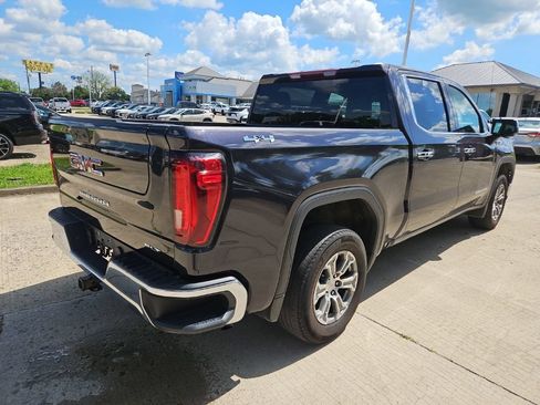 Used 2025 GMC Sierra 1500 SLT AWD/4WD image 3