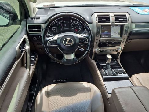 Used 2020 Lexus GX 460 Premium w/ Premium Package AWD/4WD image 21