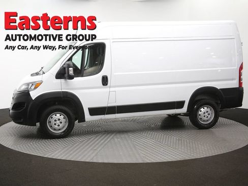 Used 2023 RAM ProMaster 2500 w/ Convenience Group FWD image 52