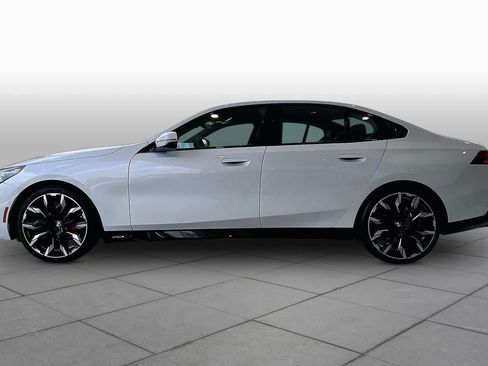 New 2027 BMW 530i w/ M Sport Package RWD image 13
