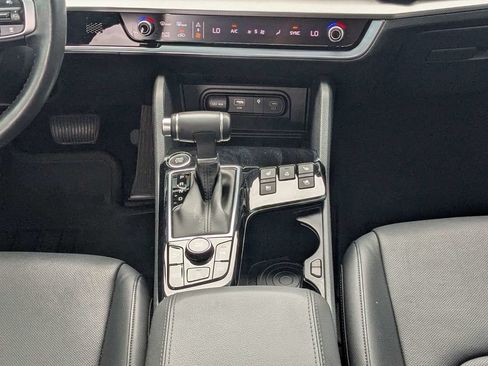 Used 2025 Kia Sportage SX FWD image 17
