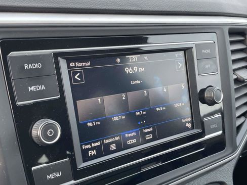 Used 2023 Kia Seltos EX image 52