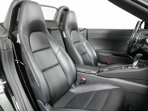 Used 2015 Porsche Boxster image 39