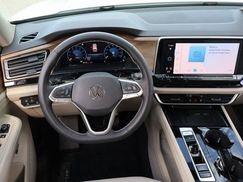 New 2026 Volkswagen Atlas SE image 15