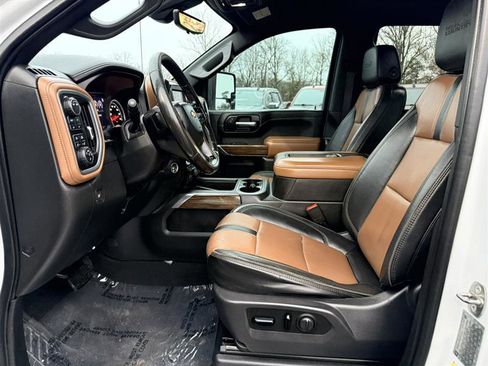 Used 2020 Chevrolet Silverado 2500 High Country w/ Technology Package image 26