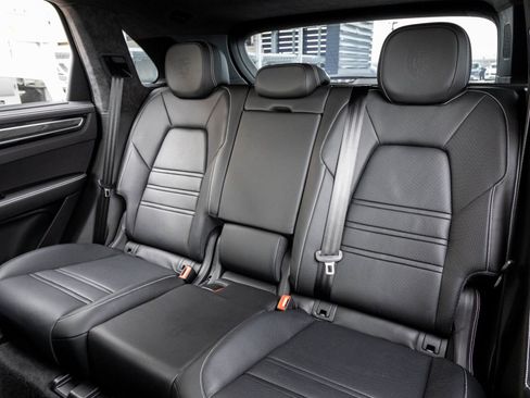 Certified 2023 Porsche Cayenne Turbo image 31