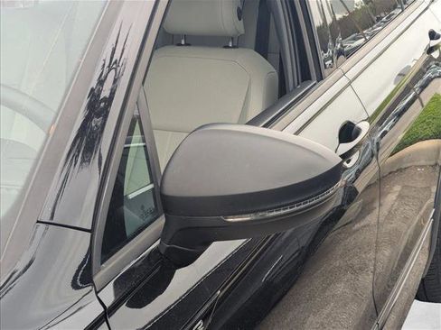 Used 2023 Volkswagen Tiguan SE R-Line image 14