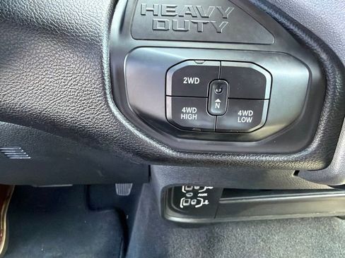 Certified 2025 RAM 2500 Big Horn AWD/4WD image 32