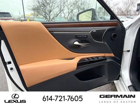 New 2025 Lexus ES 350 Ultra Luxury image 19