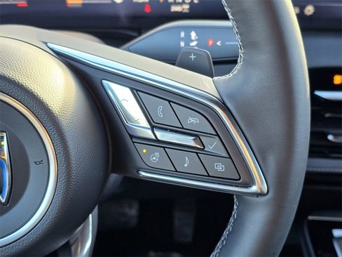 Certified 2025 Buick Enclave Preferred image 19