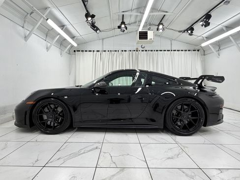New 2026 Porsche 911 GT3 image 2