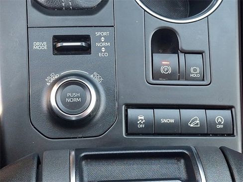 Used 2022 Toyota Highlander XSE image 25