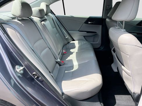 Used 2017 Honda Accord EX-L image 29
