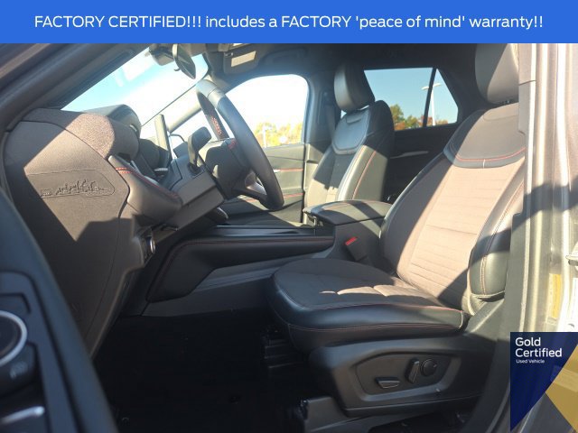 Used 2025 Ford Explorer ST-Line w/ ST-Line Street Pack AWD/4WD image 25