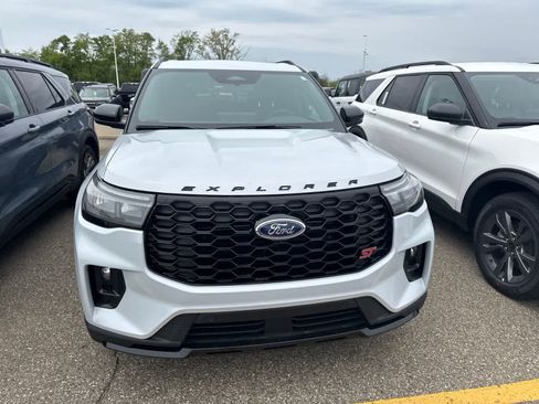 New 2026 Ford Explorer ST w/ Sun And Sound Package AWD/4WD image 4