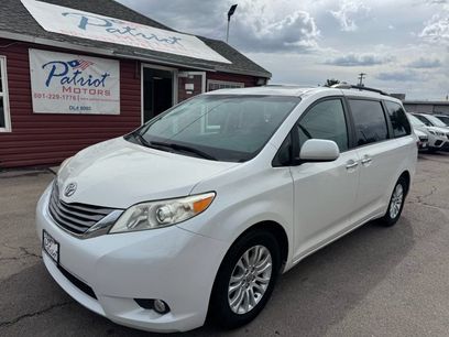 Used 2017 Toyota Sienna XLE Premium
