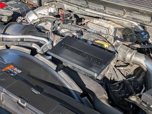 Used 2021 Chevrolet Silverado 2500 LT w/ Midnight Edition image 32