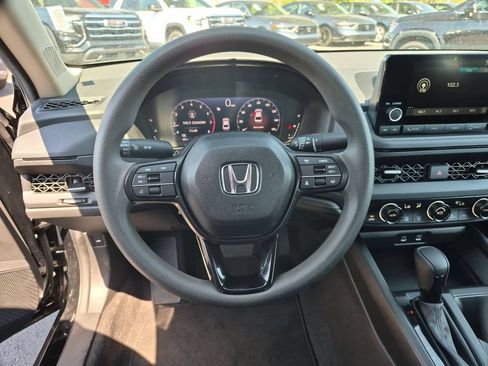 Used 2025 Honda Accord SE image 22