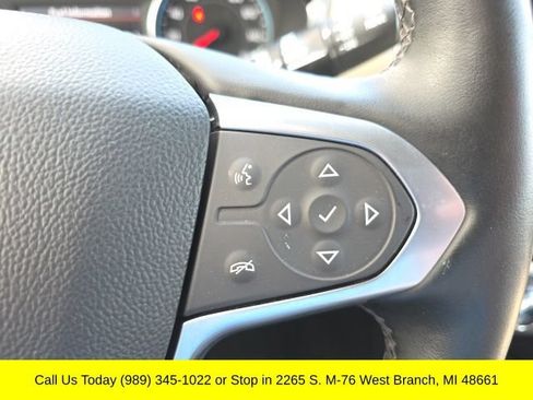 Used 2023 Chevrolet Traverse LT w/ LT Premium Package AWD/4WD image 23