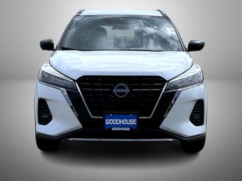 Certified 2024 Nissan Kicks SR w/ SR Premium Package image 2