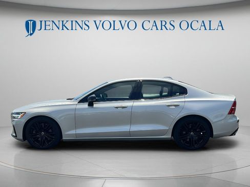 Used 2020 Volvo S60 T6 R-Design AWD/4WD image 6