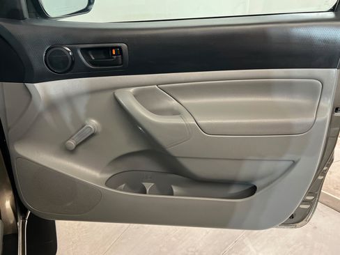 Used 2012 Toyota Tacoma 4x4 Regular Cab image 15