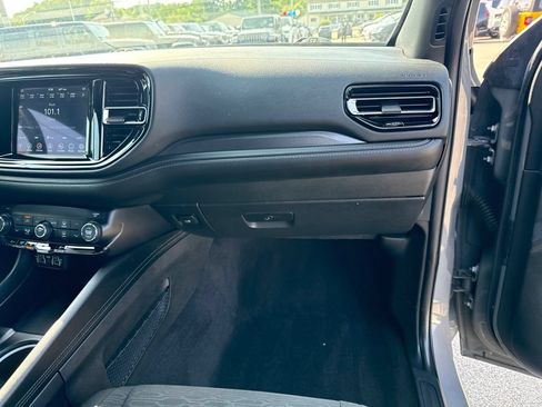 Used 2022 Dodge Durango SXT w/ Blacktop Package AWD/4WD image 28