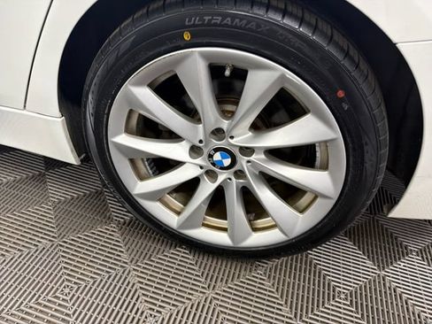Used 2016 BMW 320i xDrive Sedan AWD/4WD image 32