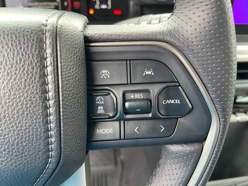 Certified 2025 Toyota 4Runner SR5 image 31