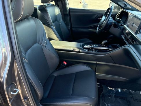 Used 2024 Toyota Crown Limited image 17