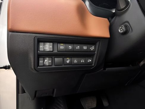 Used 2025 Toyota Tundra 1794 Edition image 18