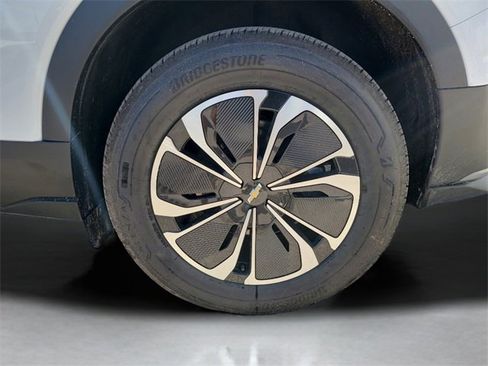 New 2025 Chevrolet Blazer EV LT image 11