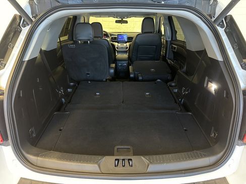 Certified 2023 Ford Explorer XLT w/ Equipment Group 202A image 9