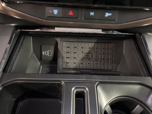 New 2025 Ford F150 Lightning Lariat image 15