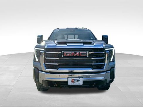 New 2026 GMC Sierra 2500 SLT w/ SLT Convenience Package image 8