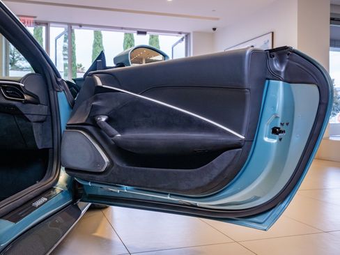 Used 2024 Ferrari Roma Spider image 23