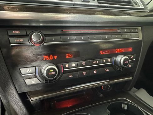 Used 2011 BMW 750Li xDrive image 19