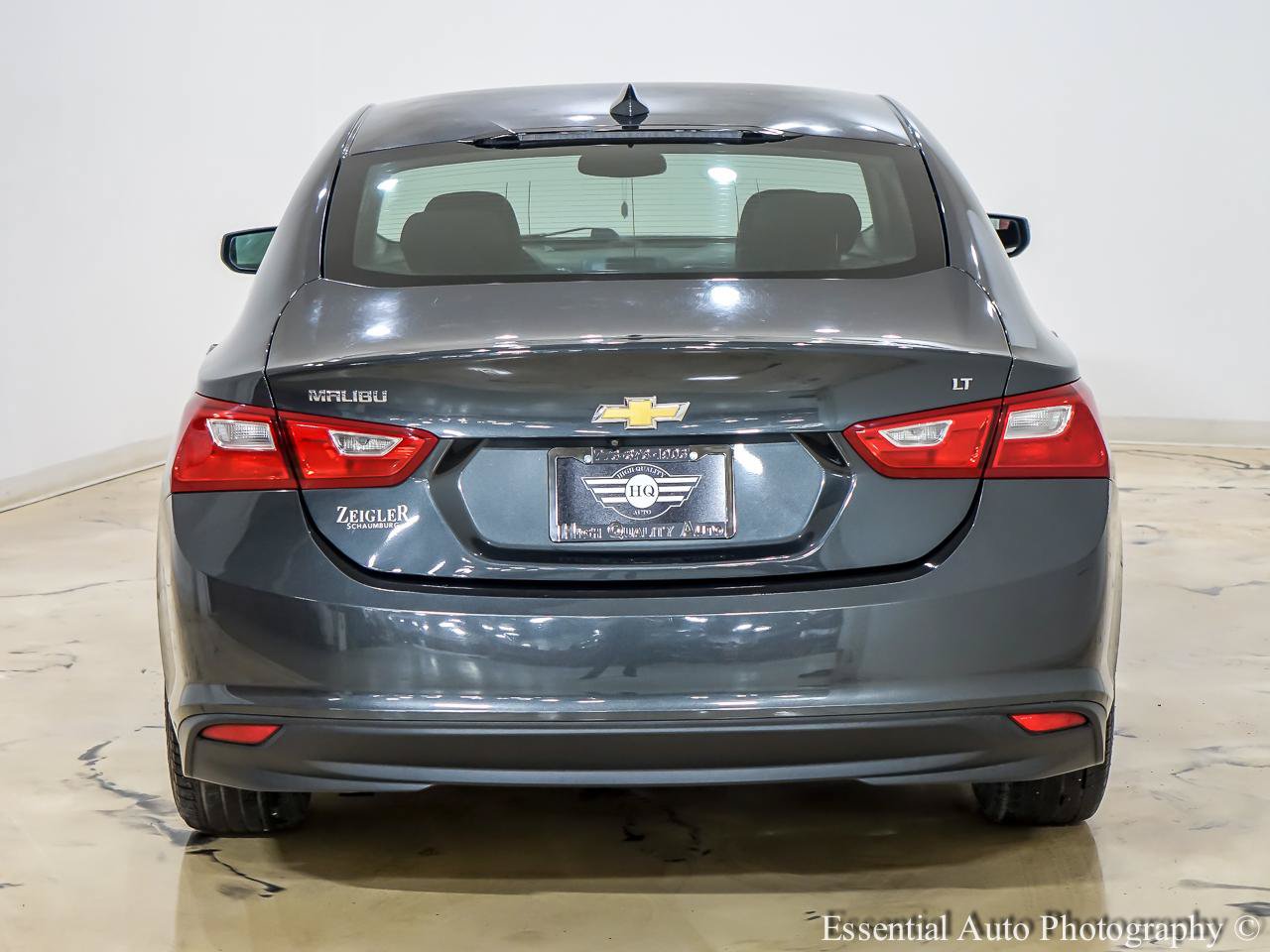 Used 2017 Chevrolet Malibu LT FWD image 7