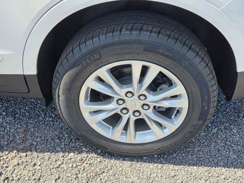 New 2026 Cadillac XT5 Luxury image 12