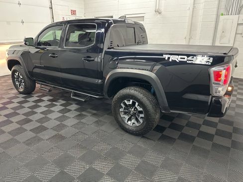 Used 2020 Toyota Tacoma TRD Off-Road image 6
