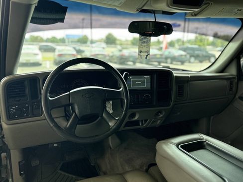 Used 2006 Chevrolet Silverado 1500 LT w/ Light Duty Power Package RWD image 37