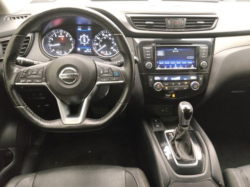 Used 2020 Nissan Rogue Sport SL w/ Premium Package FWD image 22