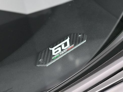Used 2024 Lamborghini Huracan STO RWD image 15