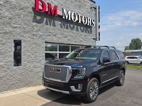 Used 2022 GMC Yukon Denali w/ Advanced Technology Package AWD/4WD image 20